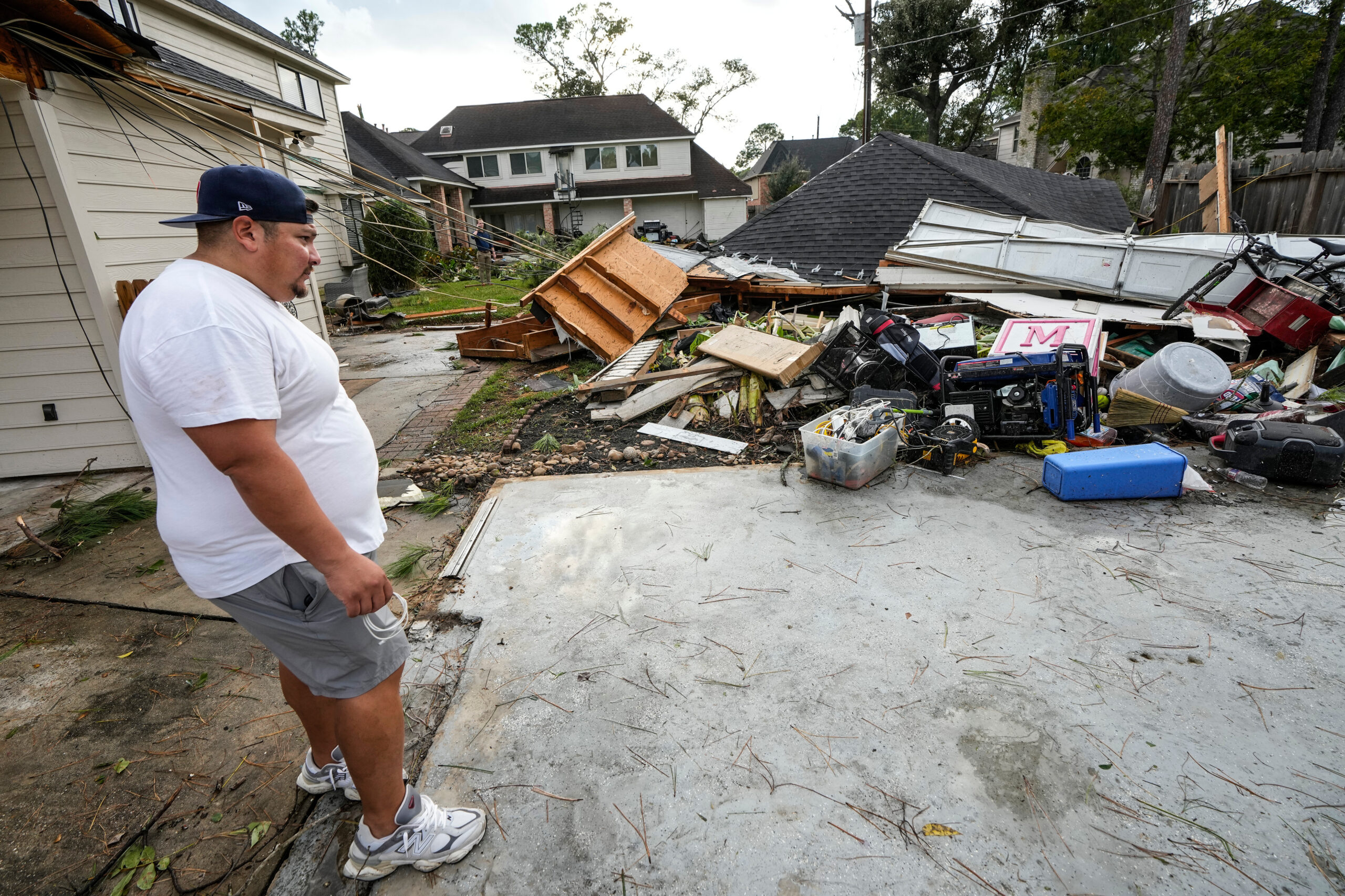 More Than 100 Homes Damaged by Tornado Near Houston